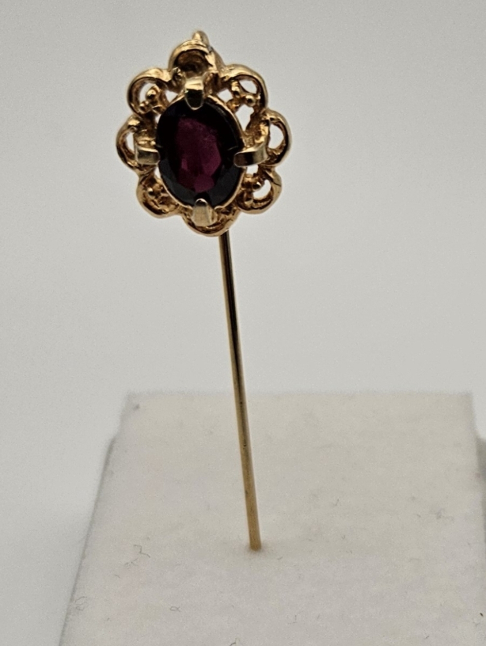 Vintage  Stick Pin Gold Tone Oval Cabochon Red Stone Victorian Style 2.5"